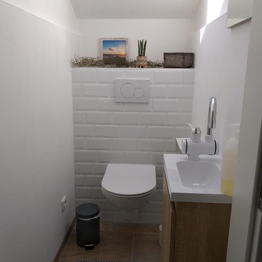 Friesenauster - Grosse Ferienwohnung Fuer Bis Zu 6 Personen Jever Buitenkant foto